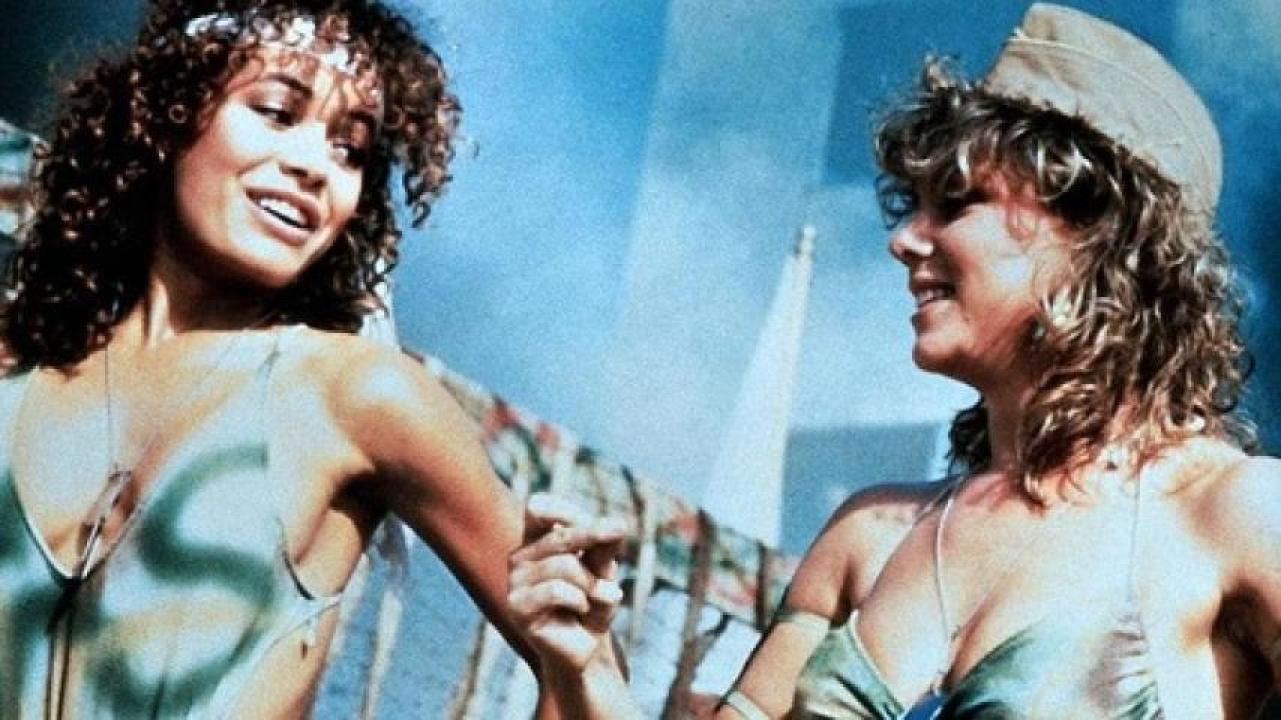 مشاهدة فيلم The Malibu Bikini Shop 1986 مترجم لاروزا